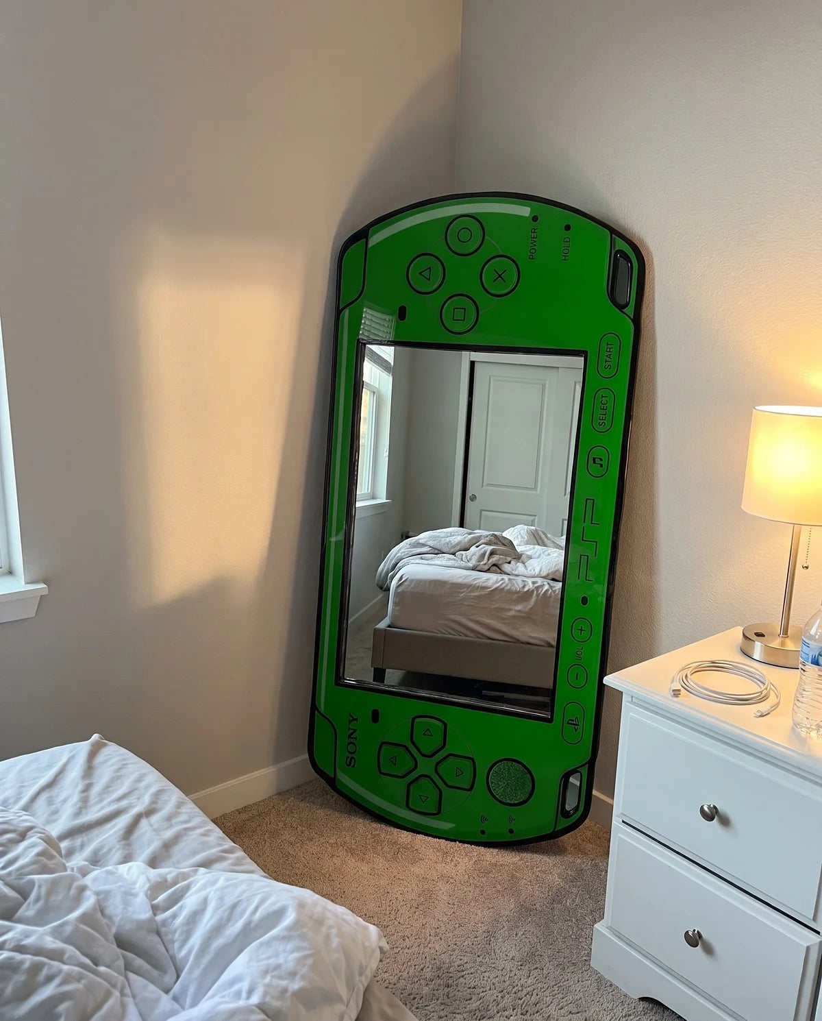P S P Mirror